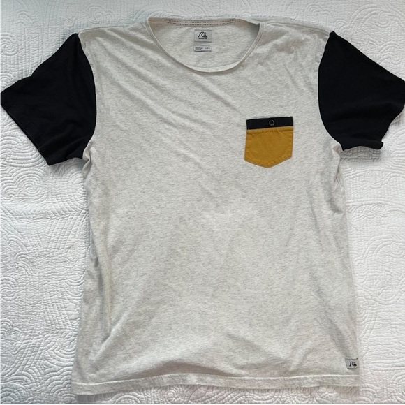 Quiksilver Other - Men's Quicksilver Gray and Navy Blue T-Shirt with Pocket Size Large